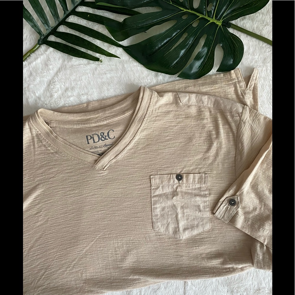 PD & C Men’s short sleeve tee (NWOT)